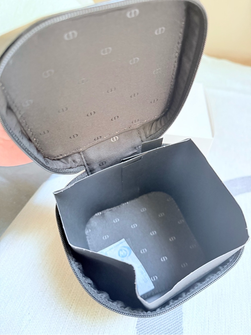 Dior Black Top Handle Cosmetic bag - Picture 6 of 8